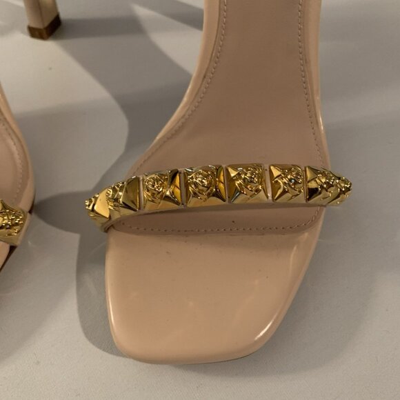 Stuart Weitzman High heel nude blush gold stud accents womens shoes - Picture 3 of 16